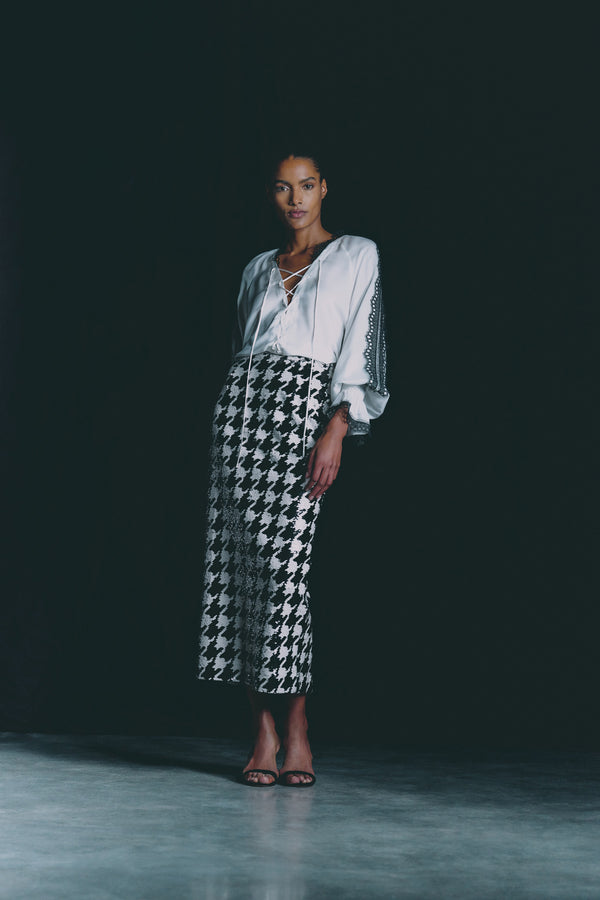 Wiggy Kit | Eva Skirt- Houndstooth Sequin | Model Wearing Black and White Skirt
