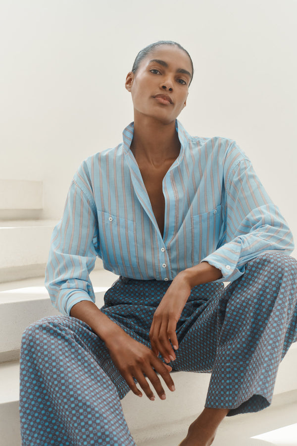 Wiggy Kit | The Penfold Shirt | Model wearing light blue striped shirt 