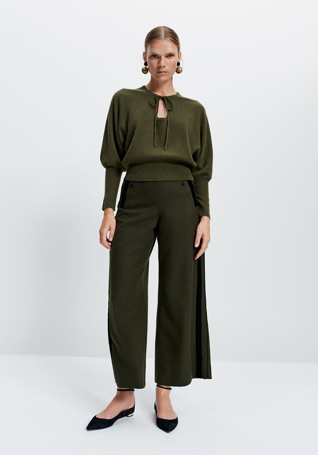 Keyhole Sweater (Olive)