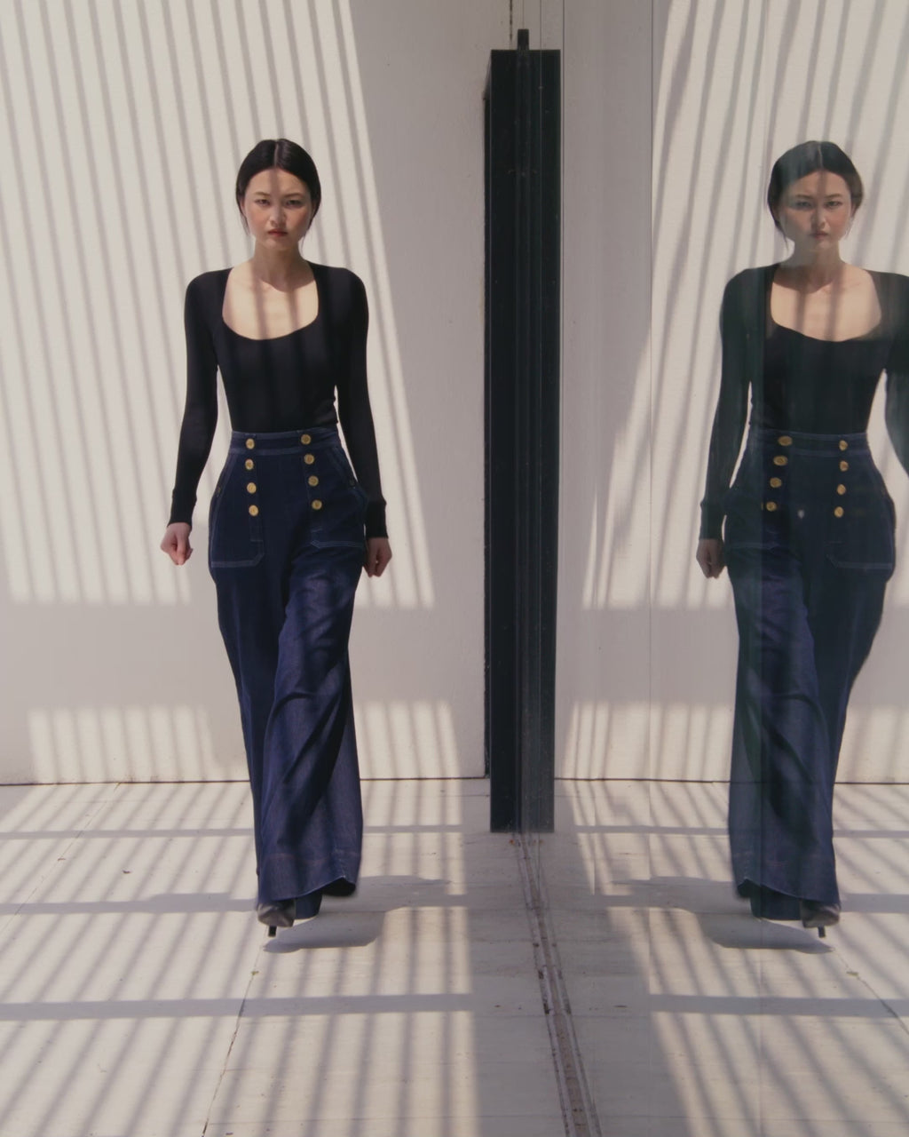 Wiggy Kit | The Sailor Jean in Indigo | Video of Model Wearing Jeans and Black Top