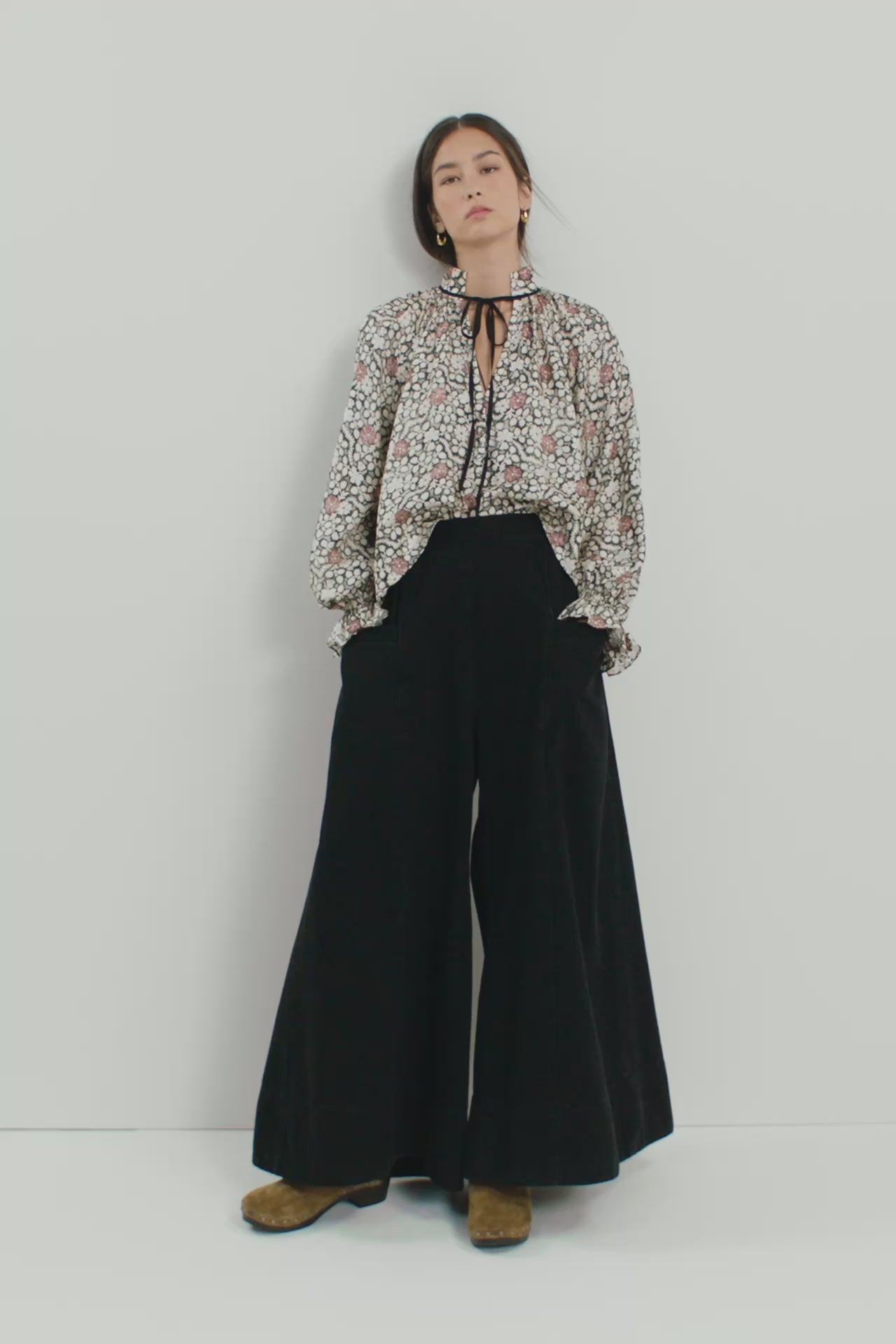 The Gaucho Jean (Charcoal Denim)