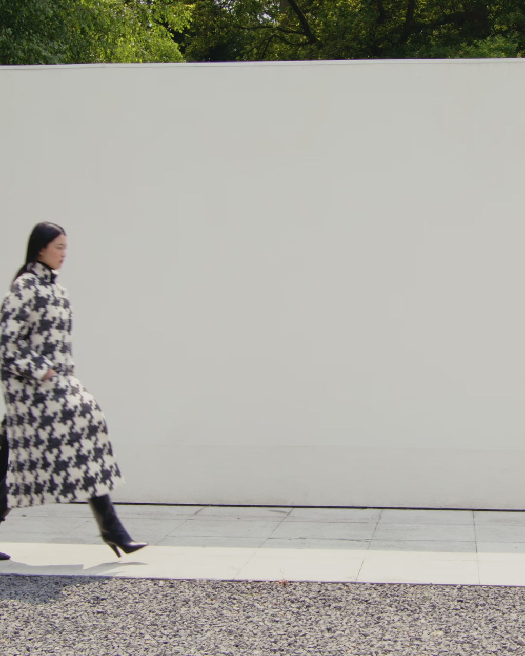 Wiggy Kit | The Boyfriend Coat in Monochrome | Video of Model Wearing Long Coat in Monochrome